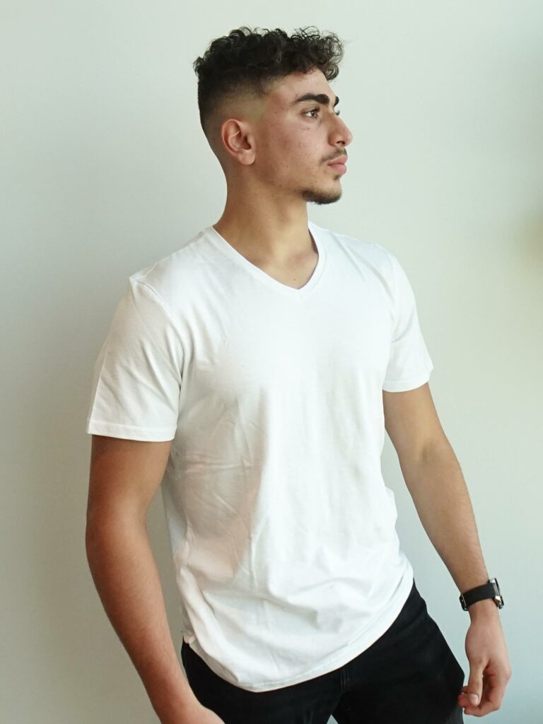 Hustle Casual T-Shirt V-Neck